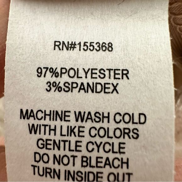 Bleeker & McDougal petite small beige top - brand new with tags! - Picture 5 of 7